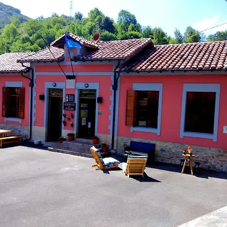 Covadonga Vandrarhem La Riera (Cangas de Onis)